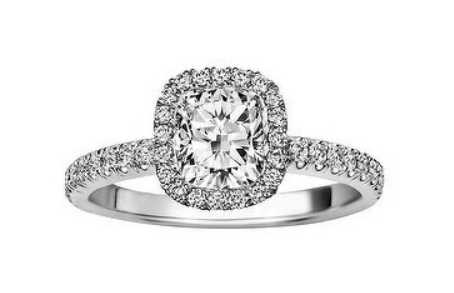 '다이아몬드는 영원하다'는 광고로 유명한 드 비어스의 다이아몬드 반지(출처-드 비어스)