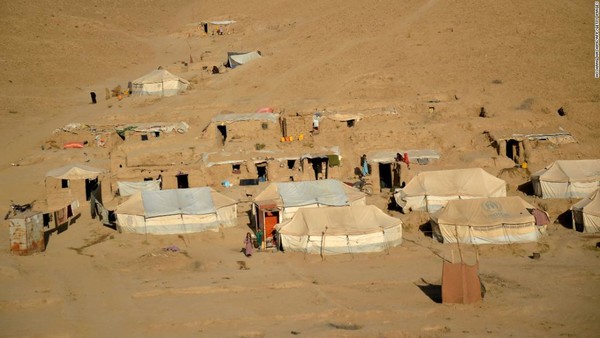 아프가니스탄의 바드기스 난민촌(출처-CNN)