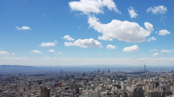 이란의 수도인 테헤란의 스카이라인(출처-pixabay)