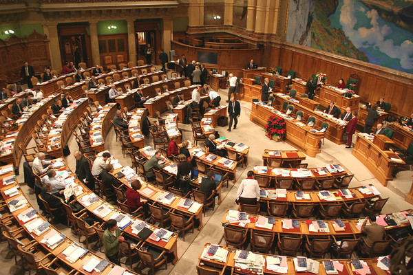 스위스 의회(출처-위키피디아)