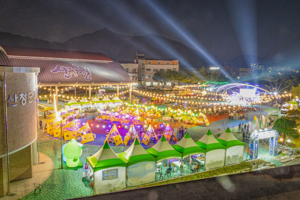 지난 7월에 개최된 야간축제 ‘ON산청 여름밤 페스티벌’(산청군 제공)