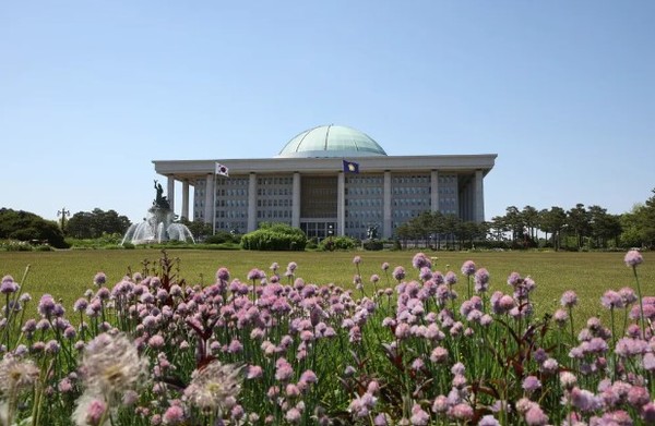 국회의사당 전경(출처-나무위키)